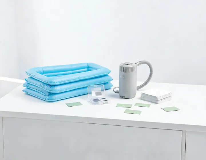 Organized inflatable play service desk